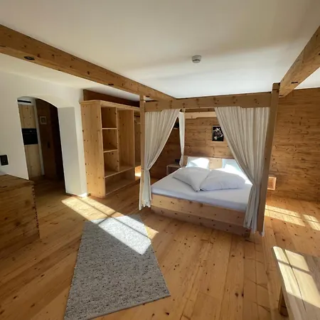 Ascherhof 蒂尔塞